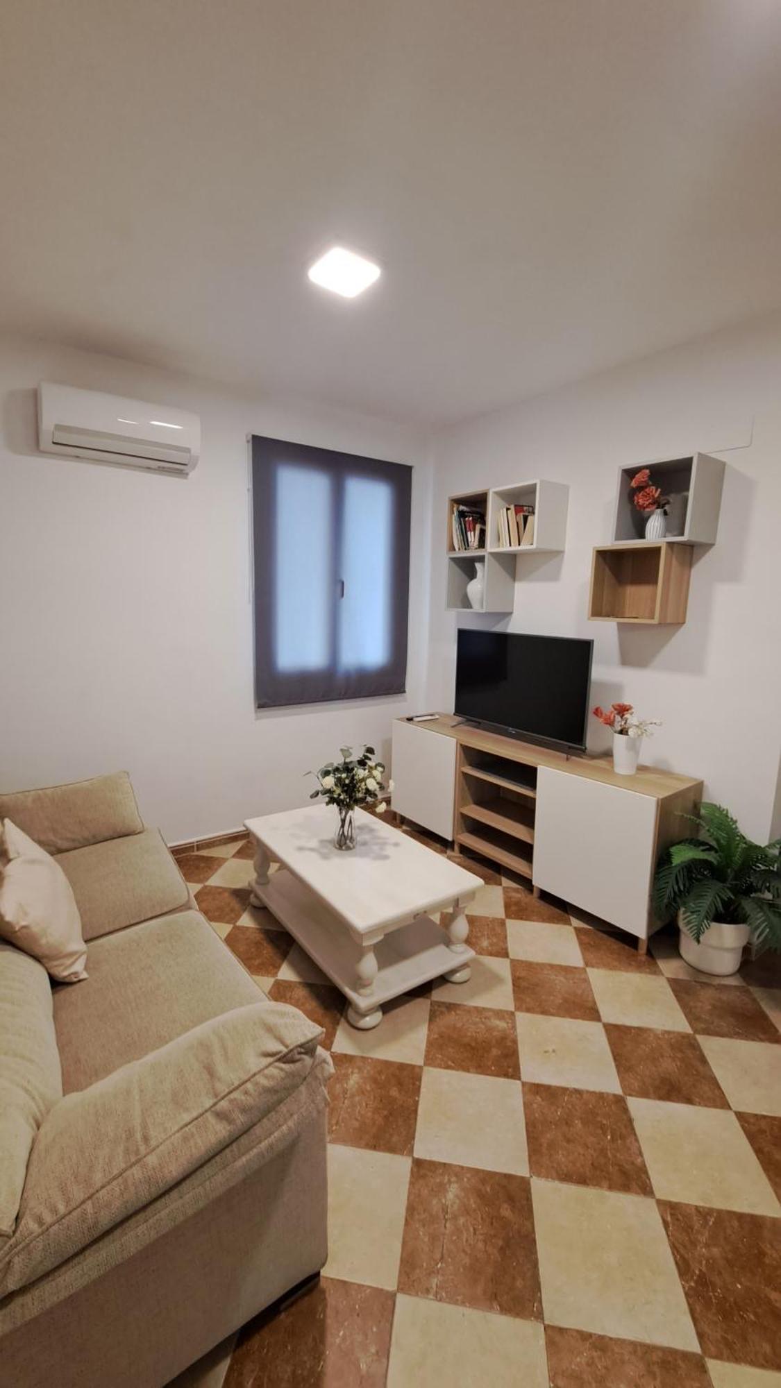 Ms4 Apartamentos Nervion セビリア エクステリア 写真